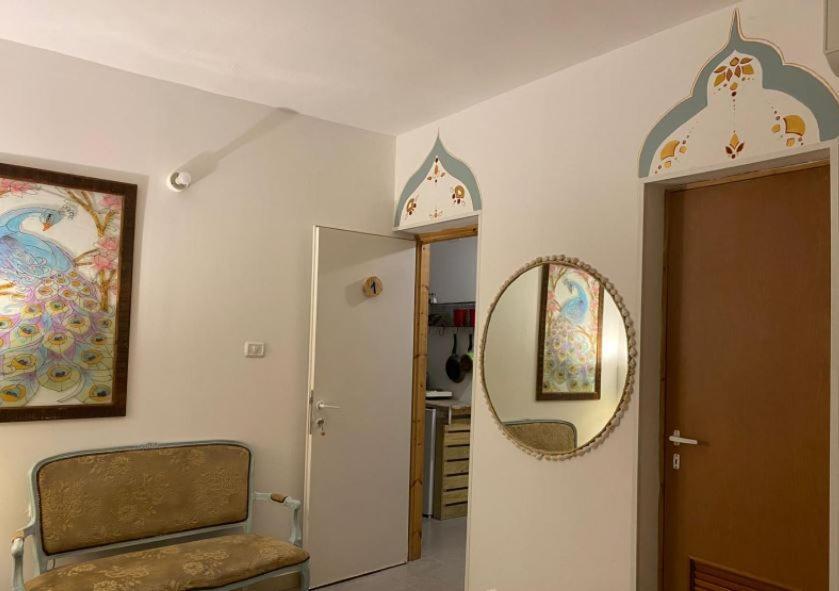 Juha'S Guesthouse - Zarqa Bay Jisr ez Zarqa Exterior photo