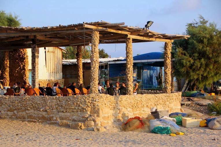 Juha'S Guesthouse - Zarqa Bay Jisr ez Zarqa Exterior photo